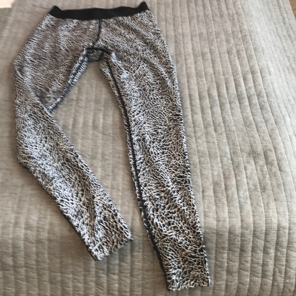 Pants - Nike Leggings